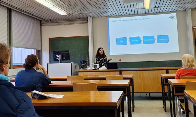 Lorenza Gilardi gave a lecture at the Geographical Colloquium