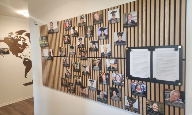 New Wall-of-Fame Celebrates Our Academic Journey: Honoring PhDs and Habilitations!