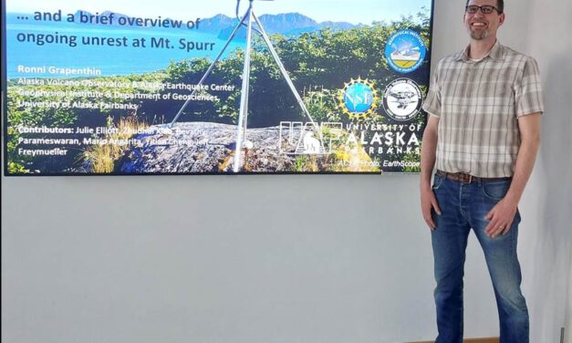 Dr. Simon Plank welcomed Prof. Ronni Grapenthin at DLR