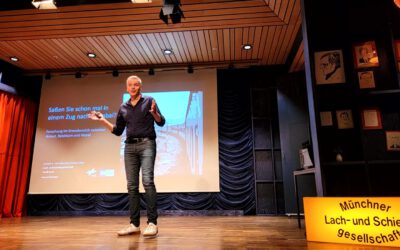Hannes Taubenböck wins the science slam of the Münchner Lach- und Schiessgesellschaft